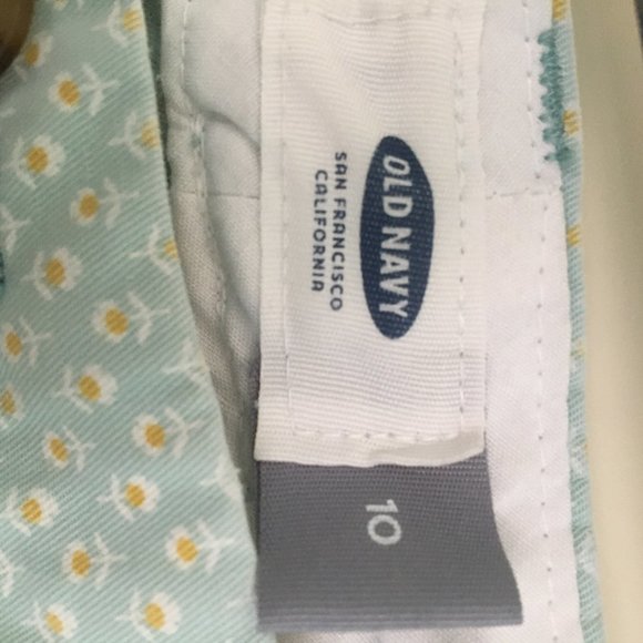 Light green yellow floral shorts size 10 - Picture 3 of 3